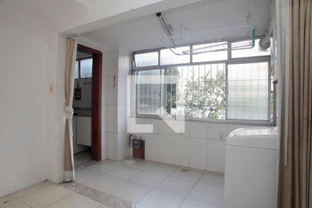 Apartamento à venda com 109m², 2 quartos e 1 vagaÁrea de Serviço