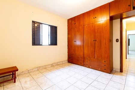 Casa à venda com 140m², 3 quartos e 2 vagasQuarto 3