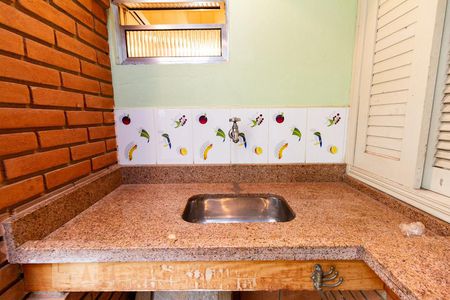 Casa à venda com 140m², 3 quartos e 2 vagasChurrasqueira