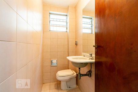 Casa à venda com 140m², 3 quartos e 2 vagasLavabo