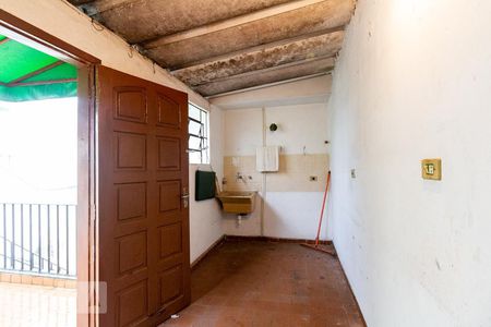 Casa à venda com 140m², 3 quartos e 2 vagasLavanderia