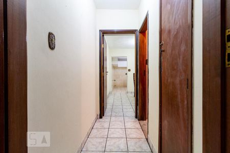 Casa à venda com 140m², 3 quartos e 2 vagasCorredor