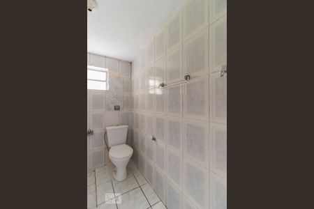 Banheiro de casa para alugar com 1 quarto, 43m² em Cidade Antônio Estêvão de Carvalho, São Paulo