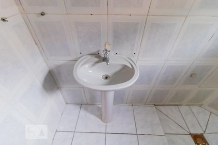 Detalhe banheiro de casa para alugar com 1 quarto, 43m² em Cidade Antônio Estêvão de Carvalho, São Paulo