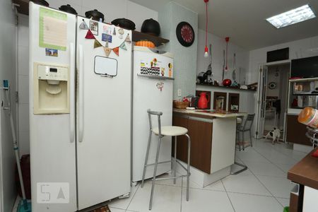 Apartamento à venda com 298m², 3 quartos e 2 vagasCozinha
