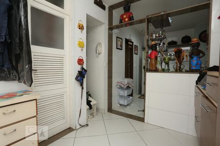 Apartamento à venda com 298m², 3 quartos e 2 vagasÁrea de Serviço