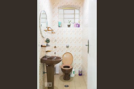 Casa à venda com 400m², 3 quartos e 3 vagasBanheiro Corredor andar Terreo