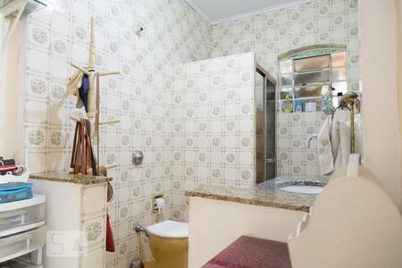 Banheiro da Suíte 1 de casa à venda com 3 quartos, 400m² em Vila Zamataro, Guarulhos