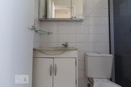 Banheiro da Suíte de apartamento para alugar com 3 quartos, 70m² em Sagrada Família, Belo Horizonte