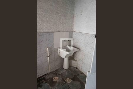 Casa para alugar com 100m², 2 quartos e sem vagaÁrea de Serviço