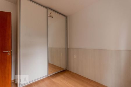 Suíte de apartamento à venda com 2 quartos, 60m² em Santa Amélia, Belo Horizonte
