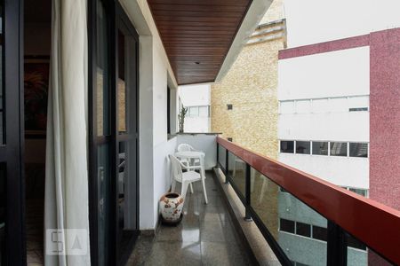 Sacada de apartamento à venda com 4 quartos, 200m² em Mooca, São Paulo
