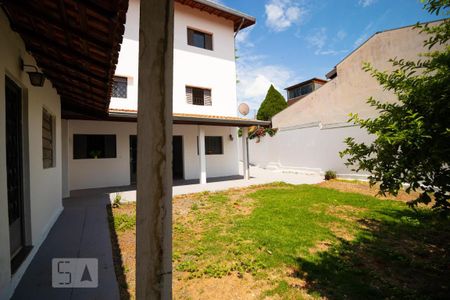 Casa à venda com 302m², 10 quartos e 6 vagasQuintal