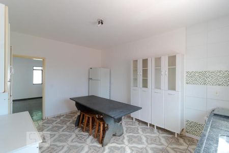 Casa à venda com 302m², 10 quartos e 6 vagasCozinha