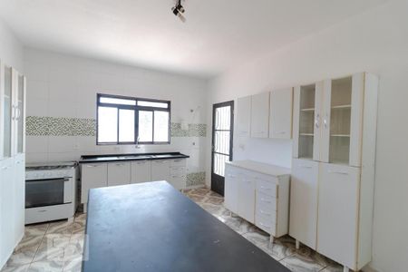 Casa à venda com 302m², 10 quartos e 6 vagasCozinha