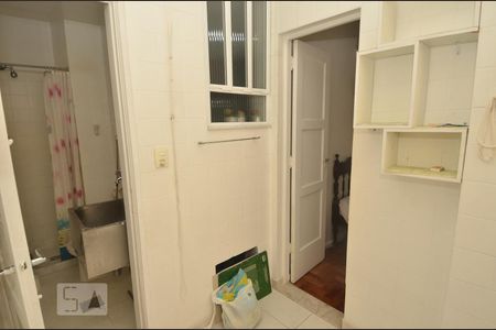 Apartamento à venda com 137m², 3 quartos e 1 vagaÁrea de Serviço