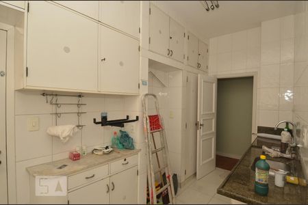 Apartamento à venda com 137m², 3 quartos e 1 vagaCozinha