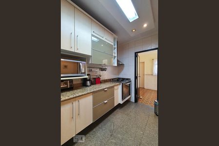 Apartamento à venda com 300m², 4 quartos e 4 vagasCozinha/copa