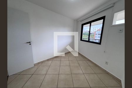 Quarto 1 de apartamento para alugar com 3 quartos, 120m² em Recreio dos Bandeirantes, Rio de Janeiro