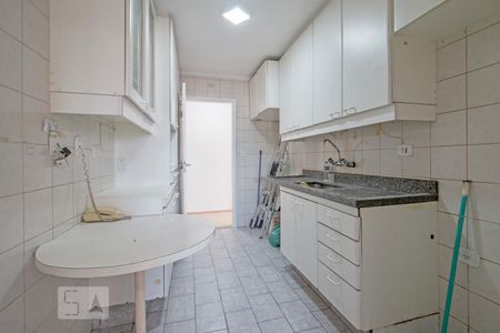 Apartamento à venda com 102m², 3 quartos e 2 vagasCozinha