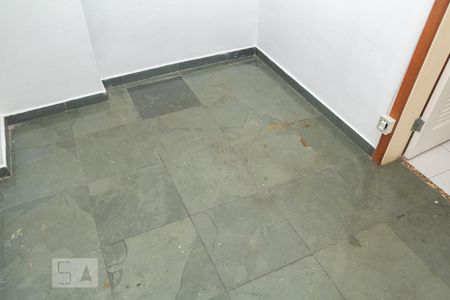 Apartamento à venda com 70m², 2 quartos e 1 vagaquarto de serviço 