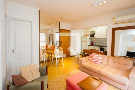 Sala/cozinha de apartamento à venda com 1 quarto, 45m² em Chácara Itaim, São Paulo