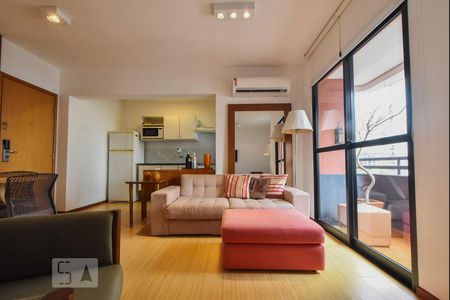 Sala de Estar de apartamento à venda com 1 quarto, 48m² em Chácara Itaim, São Paulo