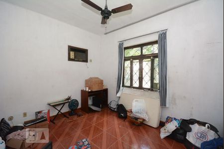 Casa à venda com 180m², 4 quartos e 5 vagasQuarto 1