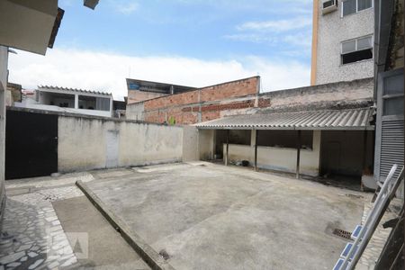 Casa à venda com 180m², 4 quartos e 5 vagasÁrea Externa