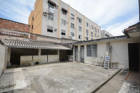 Casa à venda com 180m², 4 quartos e 5 vagasÁrea Externa