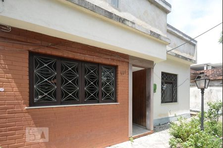 Casa à venda com 180m², 4 quartos e 5 vagasFachada Frente