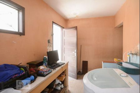 Casa à venda com 180m², 4 quartos e 5 vagasÁrea de Serviço