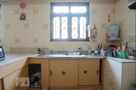 Casa à venda com 180m², 4 quartos e 5 vagasCozinha