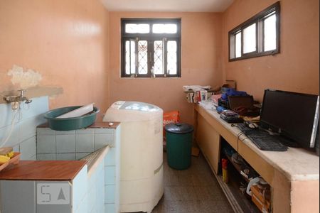 Casa à venda com 180m², 4 quartos e 5 vagasÁrea de Serviço