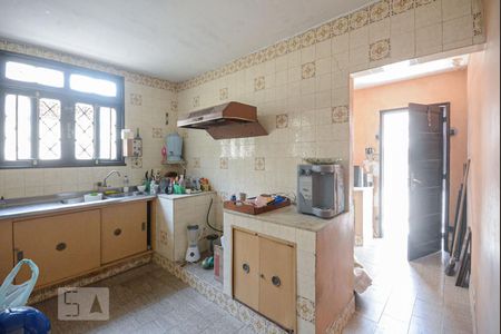 Casa à venda com 180m², 4 quartos e 5 vagasCozinha