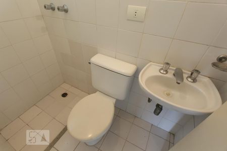 Apartamento para alugar com 69m², 2 quartos e 2 vagas Apartamento para alugar com 69m², 2 quartos e 2 vagasBanheiro 2