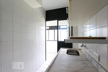 Apartamento para alugar com 69m², 2 quartos e 2 vagas Apartamento para alugar com 69m², 2 quartos e 2 vagasCozinha