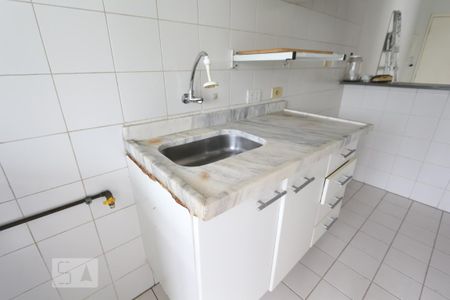 Apartamento para alugar com 69m², 2 quartos e 2 vagas Apartamento para alugar com 69m², 2 quartos e 2 vagasCozinha