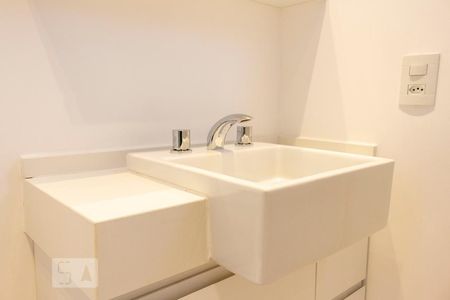 Apartamento para alugar com 79m², 2 quartos e 2 vagasBanheiro da Suíte