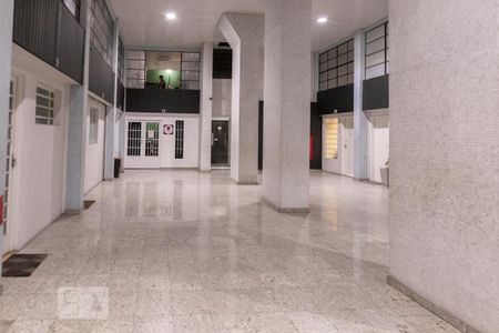 Hall de apartamento para alugar com 2 quartos, 58m² em Vila Nova Conceição, São Paulo