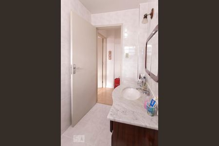 Banheiro de apartamento para alugar com 2 quartos, 58m² em Vila Nova Conceição, São Paulo