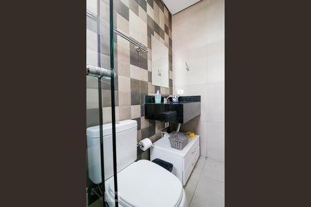 Casa à venda com 430m², 3 quartos e 5 vagasBanheiro da Suíte 2