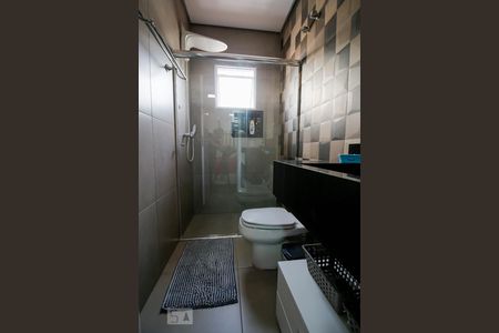 Casa à venda com 430m², 3 quartos e 5 vagasBanheiro da Suíte 1