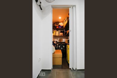 Casa à venda com 430m², 3 quartos e 5 vagasDespensa