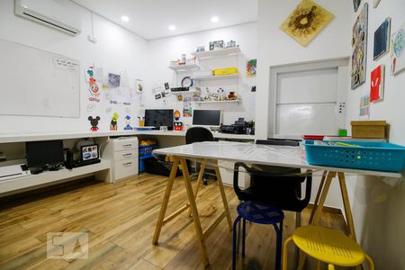 Escritório de casa à venda com 3 quartos, 430m² em Alto da Mooca, São Paulo