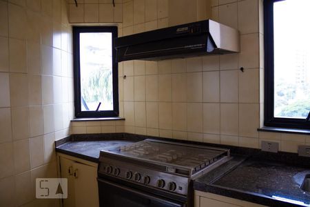 Apartamento para alugar com 190m², 4 quartos e 3 vagas Apartamento para alugar com 190m², 4 quartos e 3 vagasCozinha