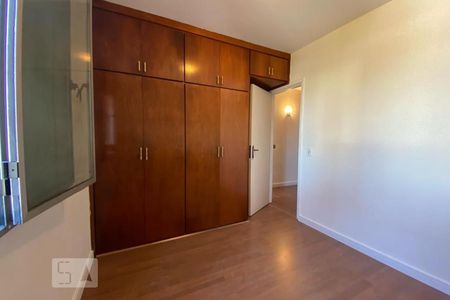 Apartamento à venda com 63m², 3 quartos e 2 vagasQuarto 2