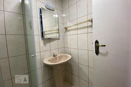 Apartamento à venda com 63m², 3 quartos e 2 vagasBanheiro de Serviço