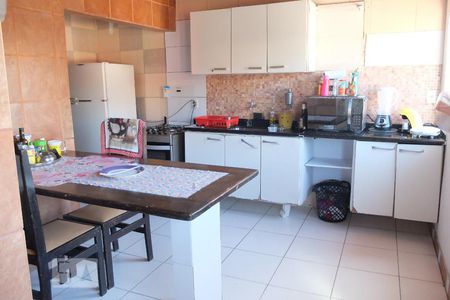 Casa para alugar com 250m², 3 quartos e 1 vagaCozinha 2