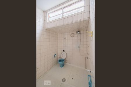 Casa à venda com 110m², 3 quartos e 2 vagasBanheiro